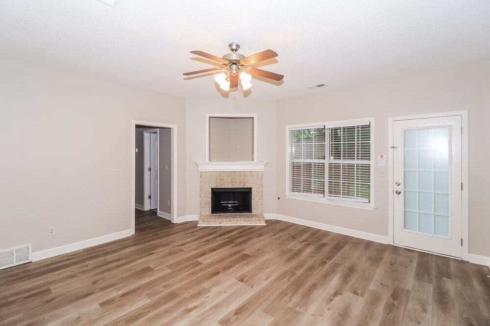 1140 Casentino St - Photo 5 of 17