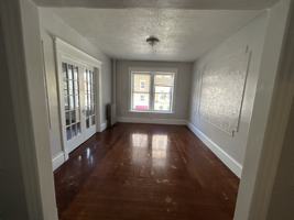 featured image of 211 Walnut Street #2R