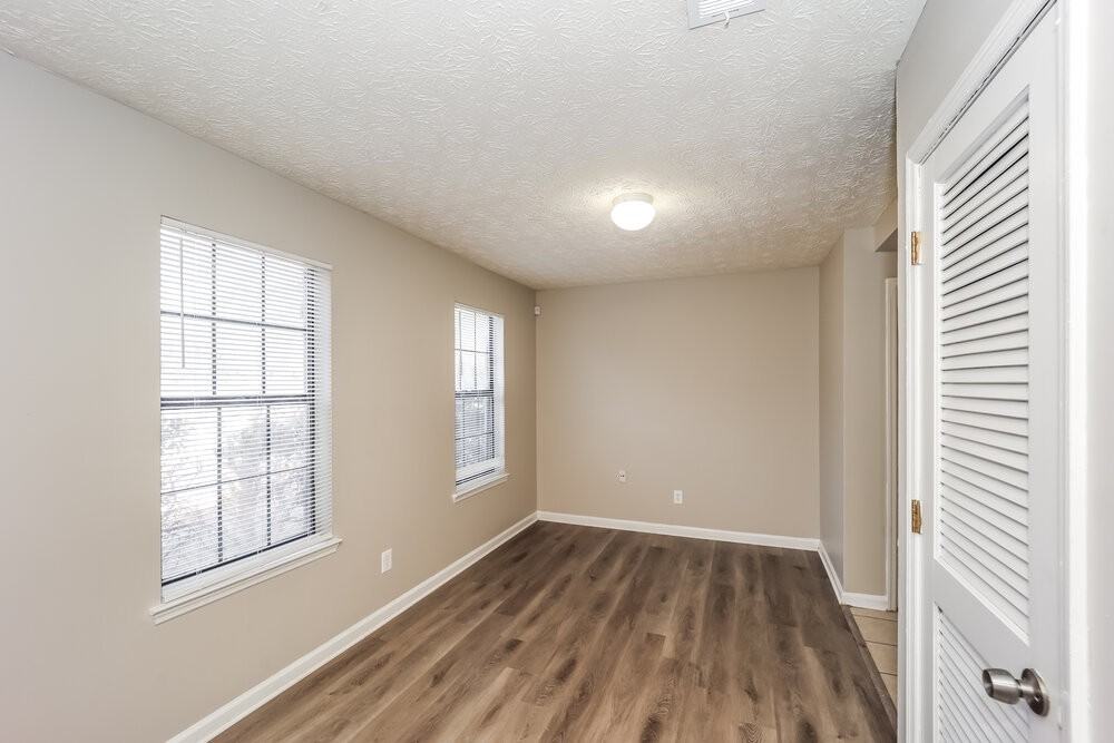 2068 Sitser Ln - Photo 5 of 17