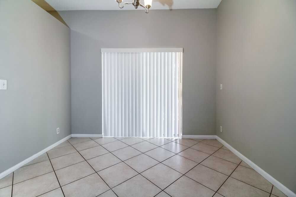 1904 Nw 79th Ave - Photo 7 of 16