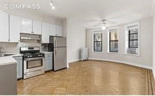 466 15th St #4 - Photo 7 of 10