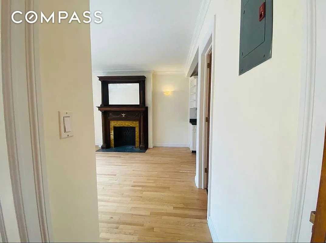 305 W 91st St #4F - Photo 5 of 10