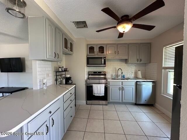 130 Richards Rd - Photo 3 of 12