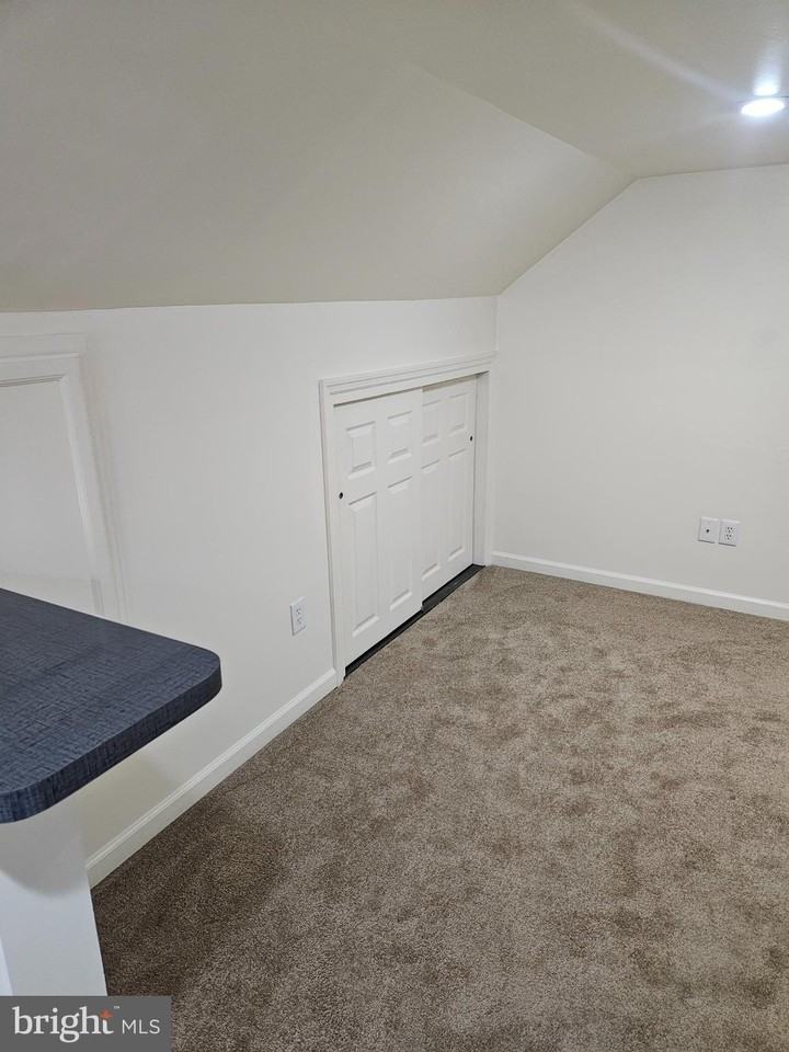 7663 Cedar Dr - Photo 5 of 10