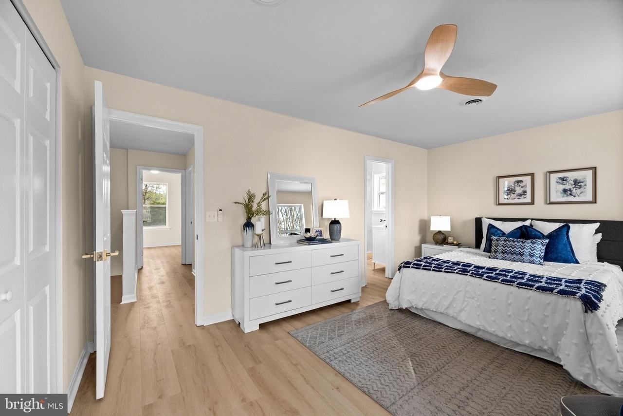 1512 Lincoln Rd - Photo 4 of 42