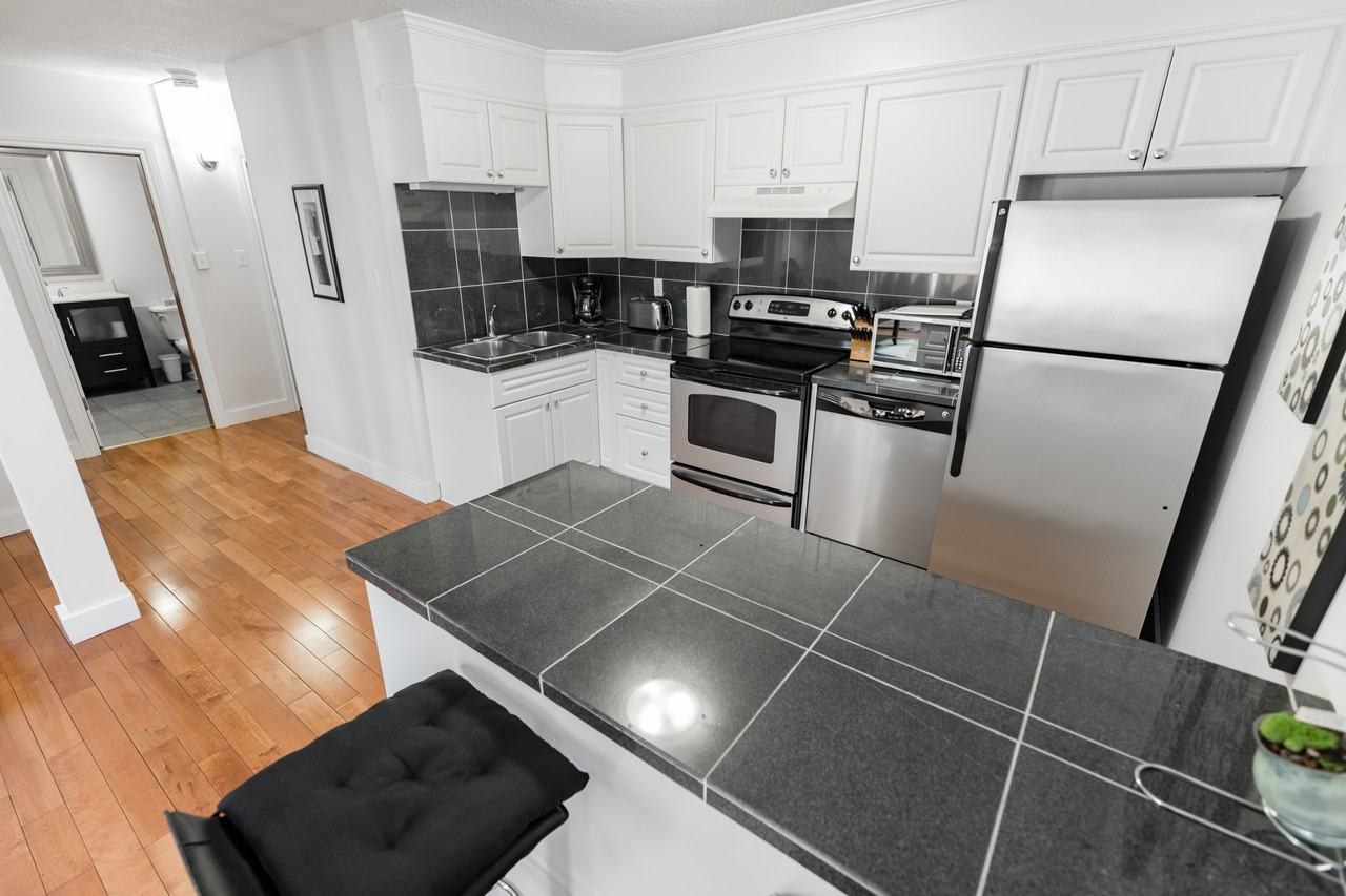 2163 Hamilton St #10 - Photo 5 of 10
