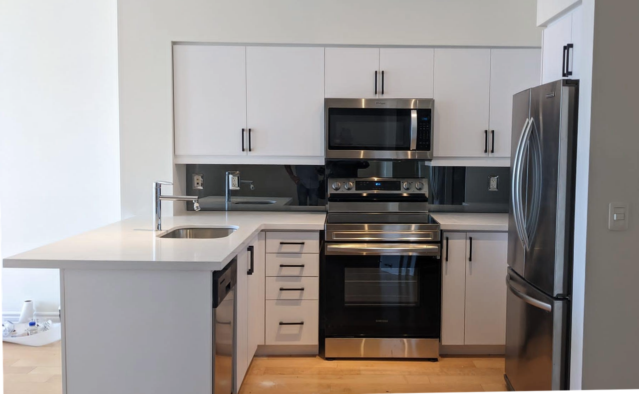 Bayview Ave & Sheppard Ave E #207 - Photo 3 of 3