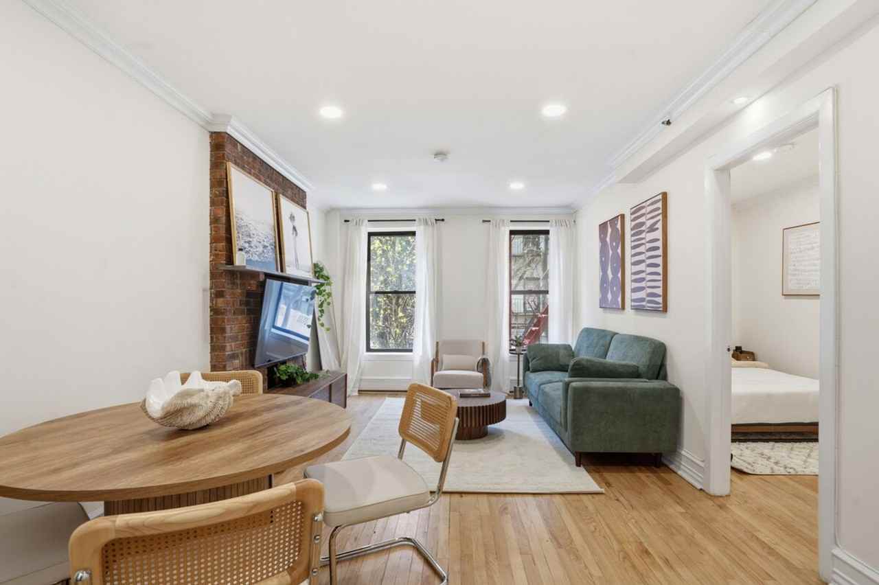 153 E 103rd St #1514395P - Photo 3 of 12