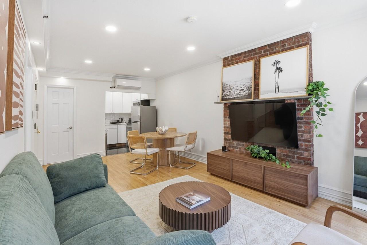 153 E 103rd St #1514395P - Photo 5 of 12