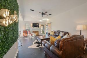 featured image of 1708 Beaver Pond Ct