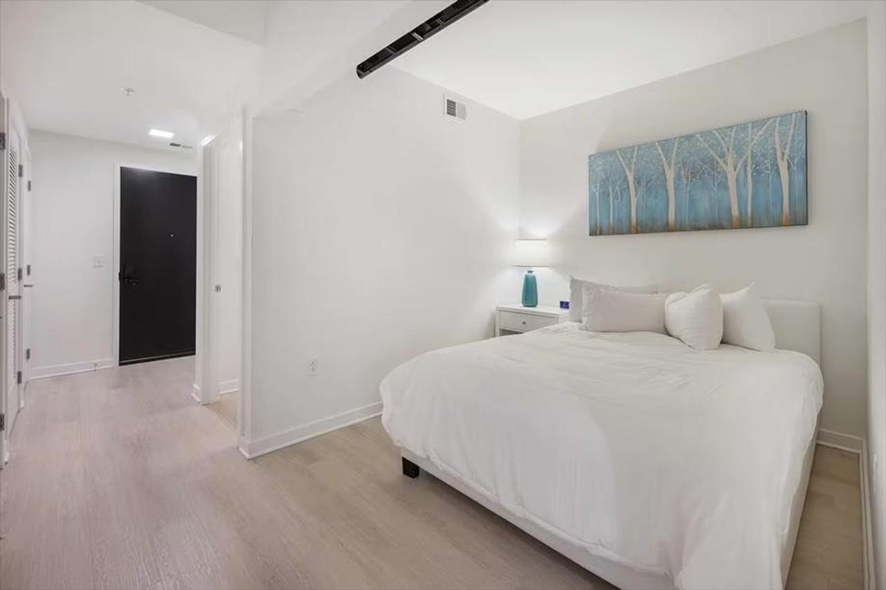 315 J St #1382870P - Photo 3 of 31