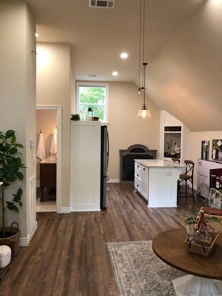 403 N Madison St #1520959P - Photo 7 of 17