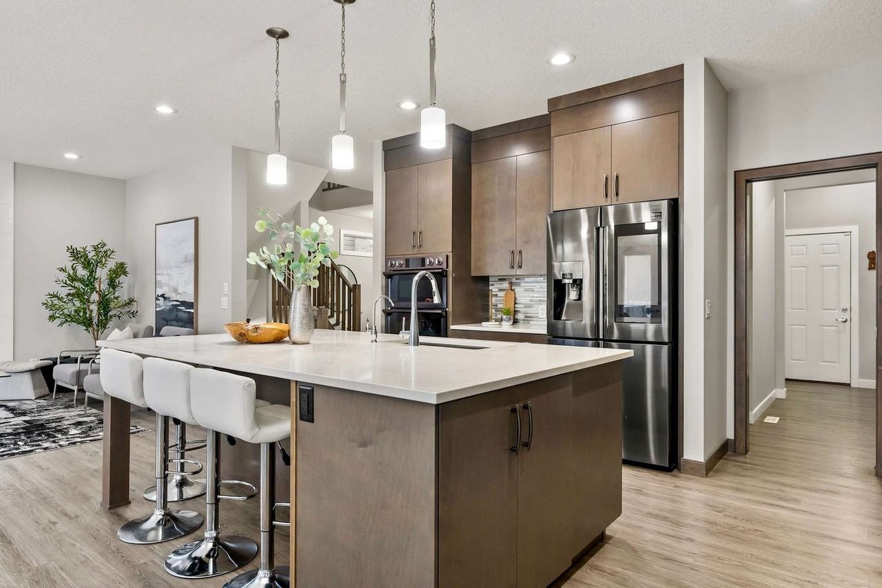 562 Silverado Blvd Sw #1524609P - Photo 5 of 30