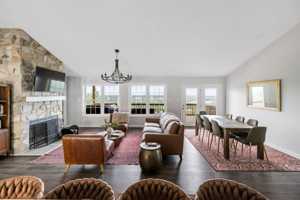 featured image of 291 Donna Ct