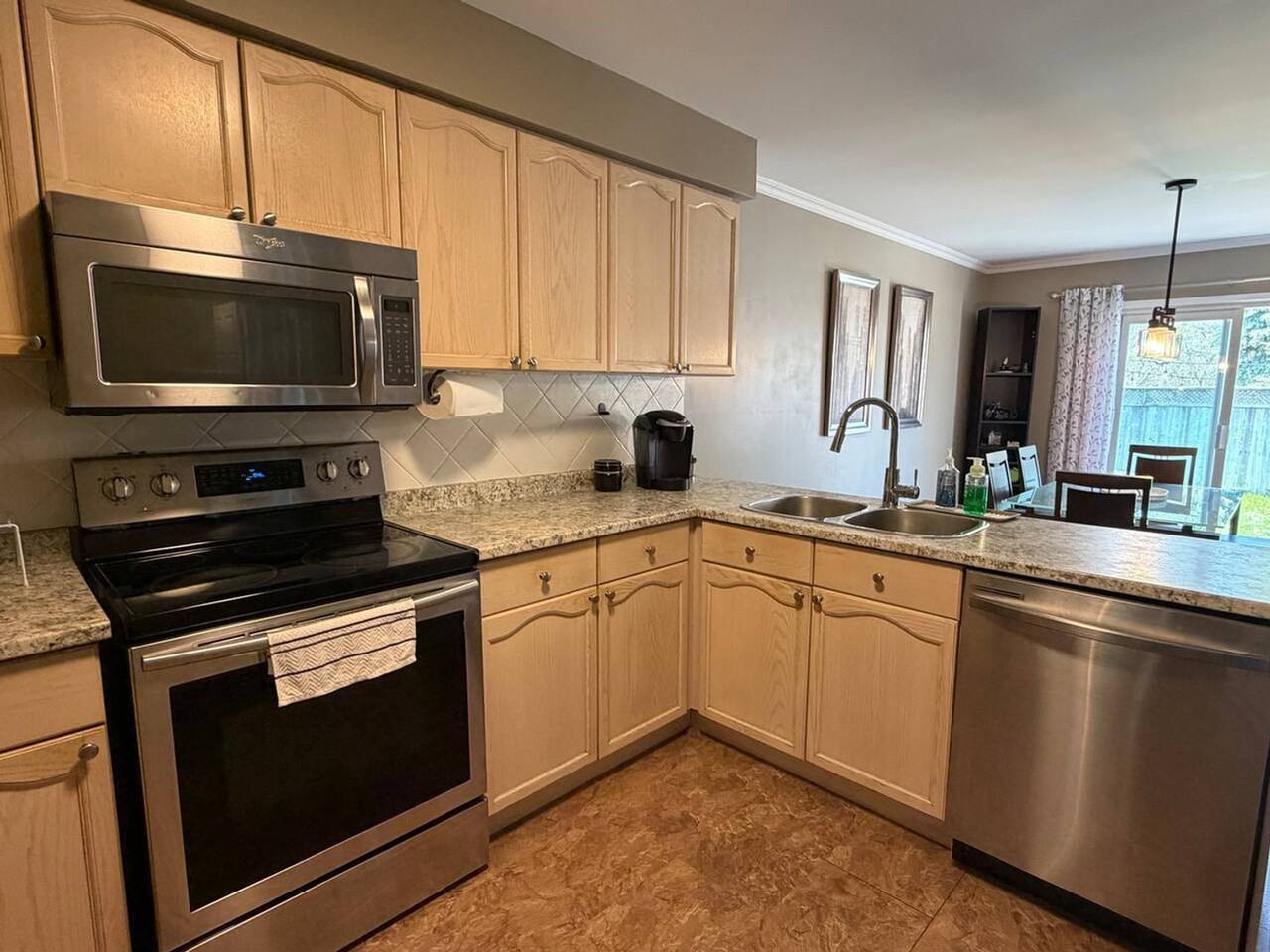 35 Pond'S Edge Crt #1530499P - Photo 4 of 48
