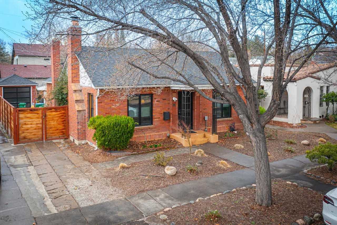 622 Manor Dr #1531660P - Photo 3 of 15