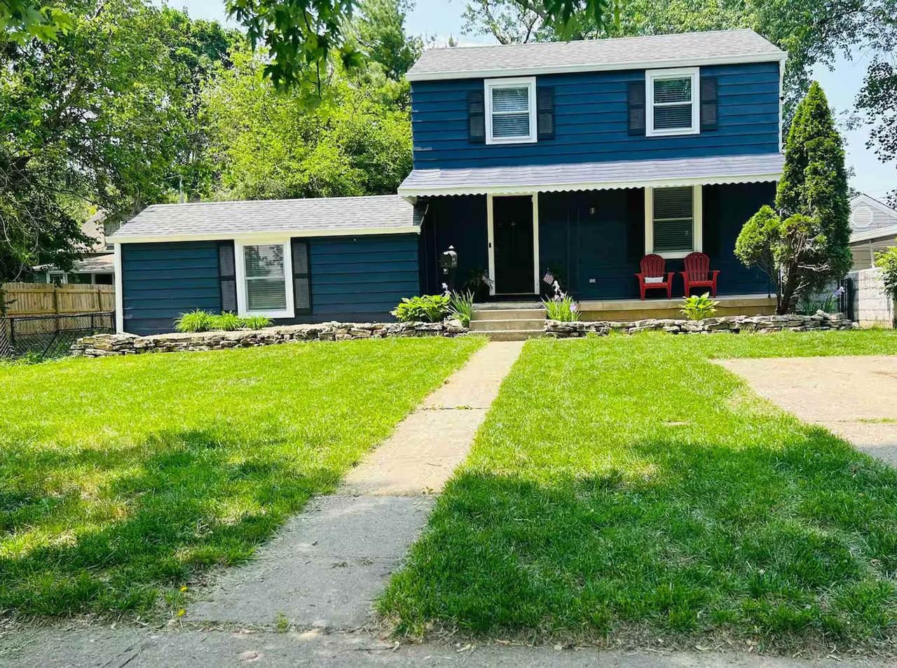 6765 Riverview Dr #1536666P - Photo 4 of 21