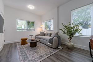 featured image of 44 Nw 10th Ave