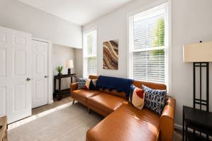 featured image of 2813 Gerard St