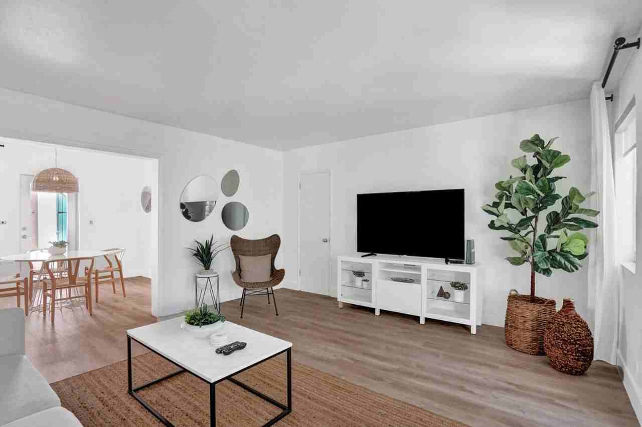 1508 Bay Rd #1540532P - Photo 3 of 43