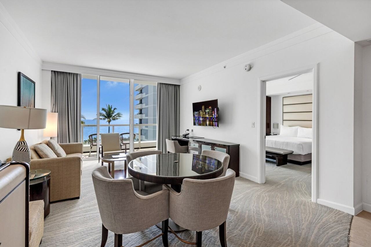 4391 Collins Avenue - Photo 2 of 29