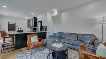 featured image of 1279 Indianola Ave