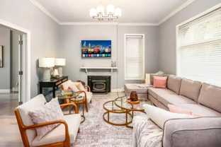 1329 Indianola Ave - Photo 1 of 1