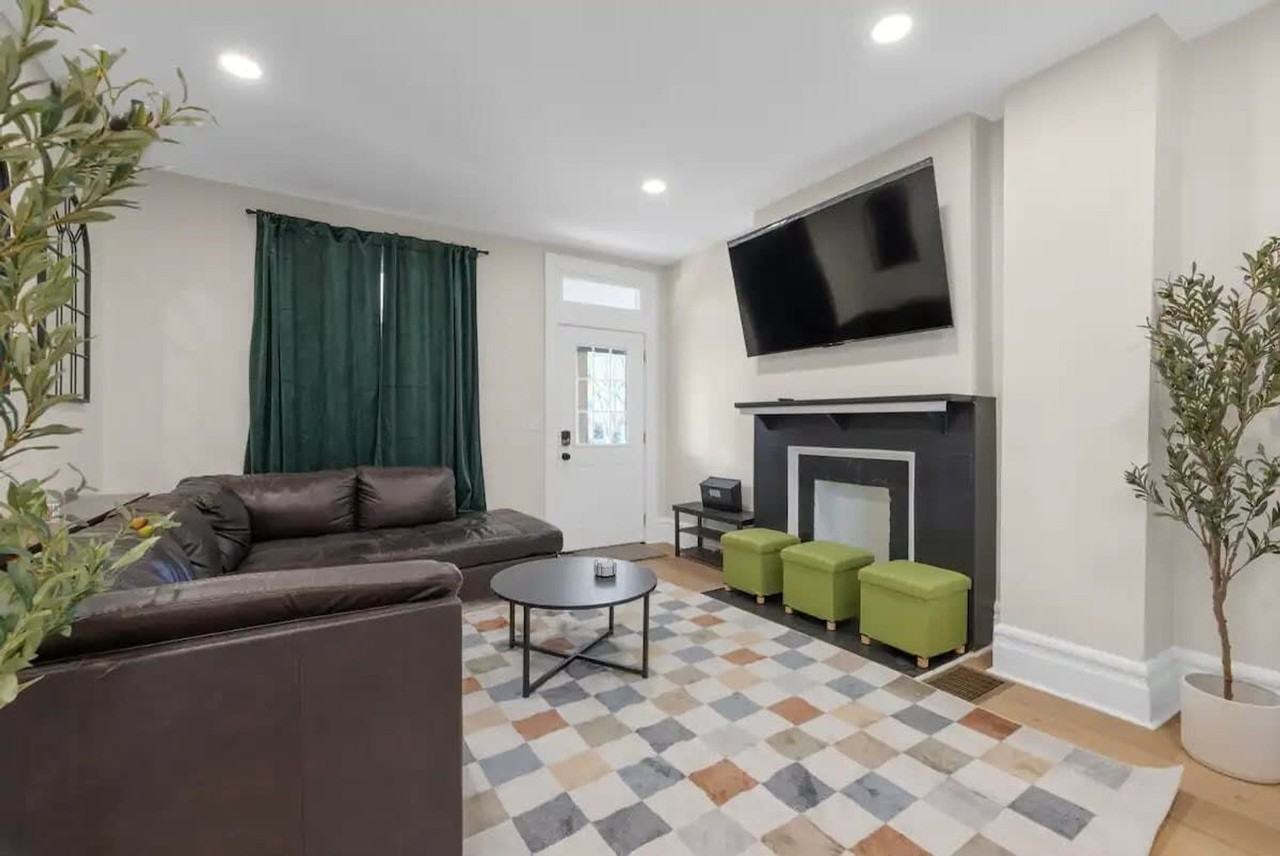 2552 Glenmawr Ave #1407028P - Photo 2 of 36
