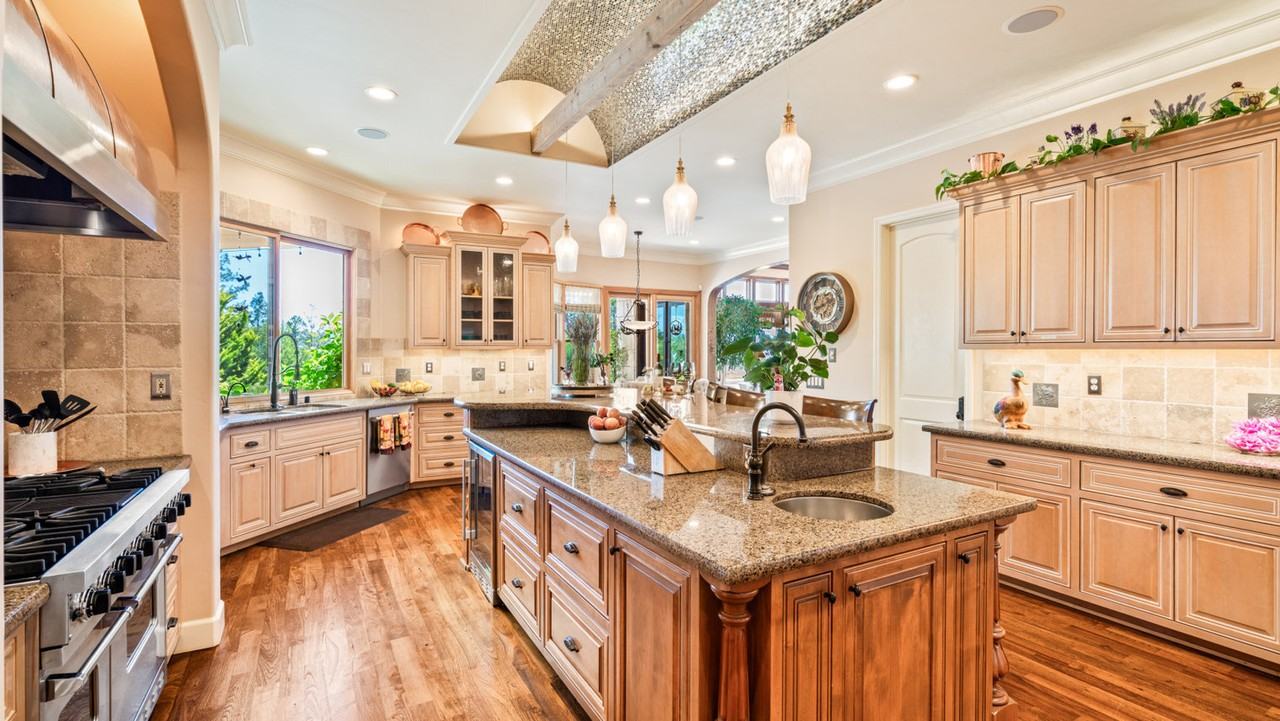 3551 Kendell Hill Dr #1538723P - Photo 4 of 50