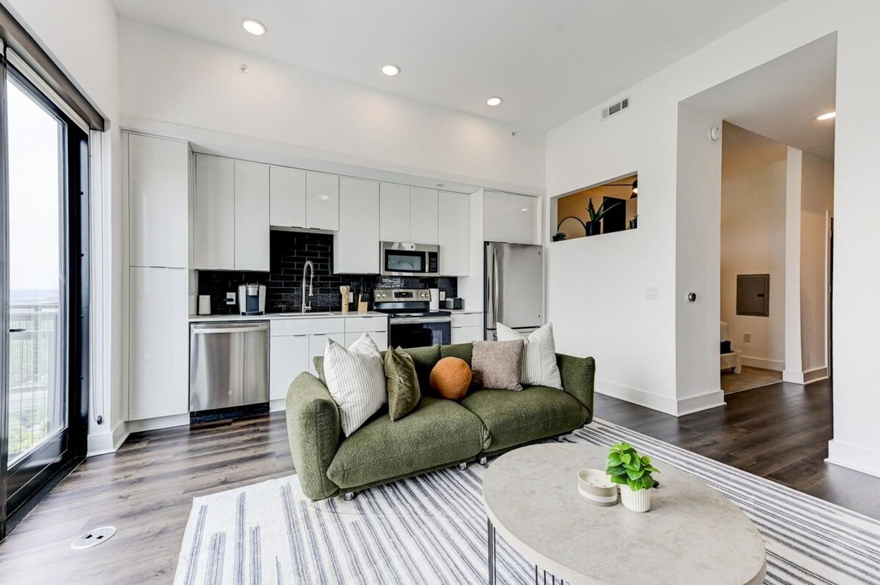 1777 Peachtree St Ne #1542249P - Photo 3 of 15