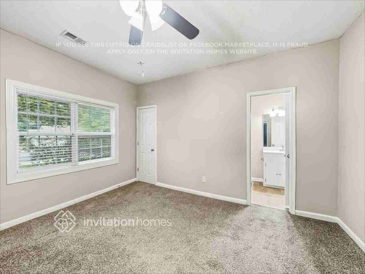 1040 Burning Bush Dr - Photo 6 of 21