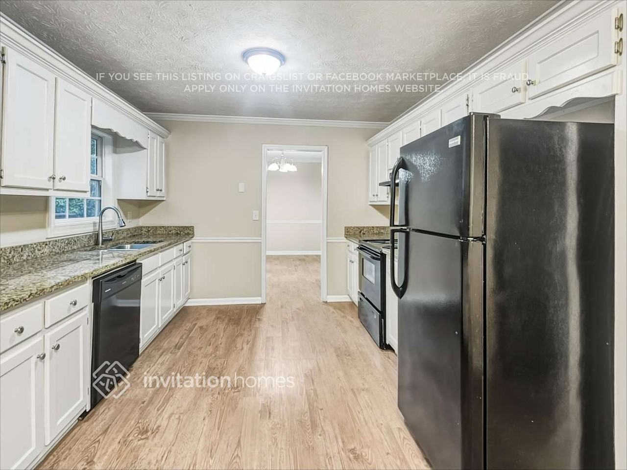 1040 Burning Bush Dr - Photo 7 of 21