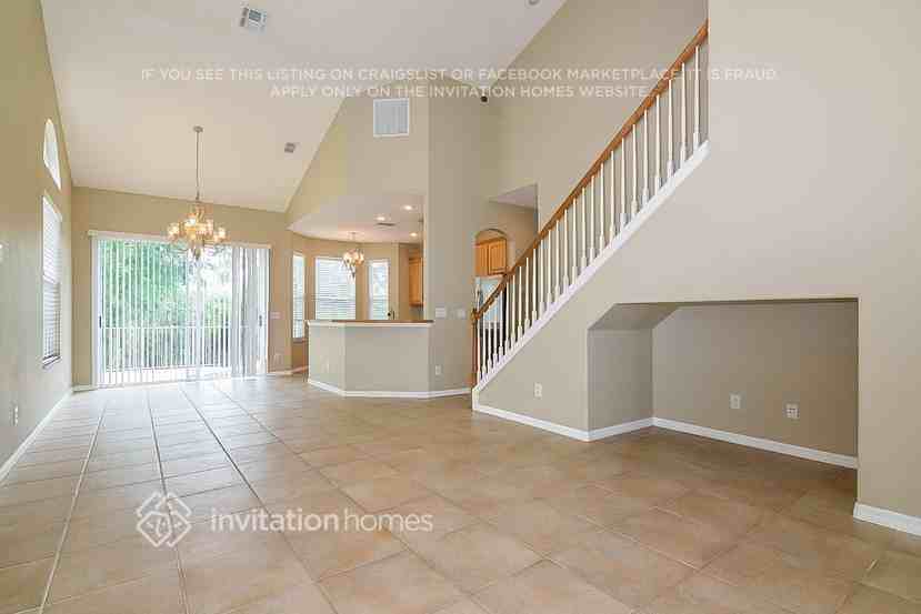 1843 Briland St - Photo 3 of 20
