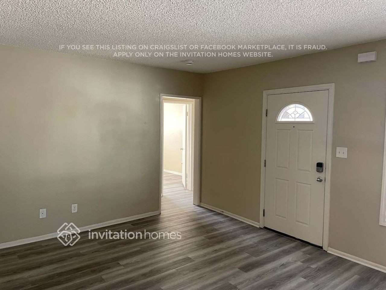 8943 Conway Dr - Photo 3 of 15