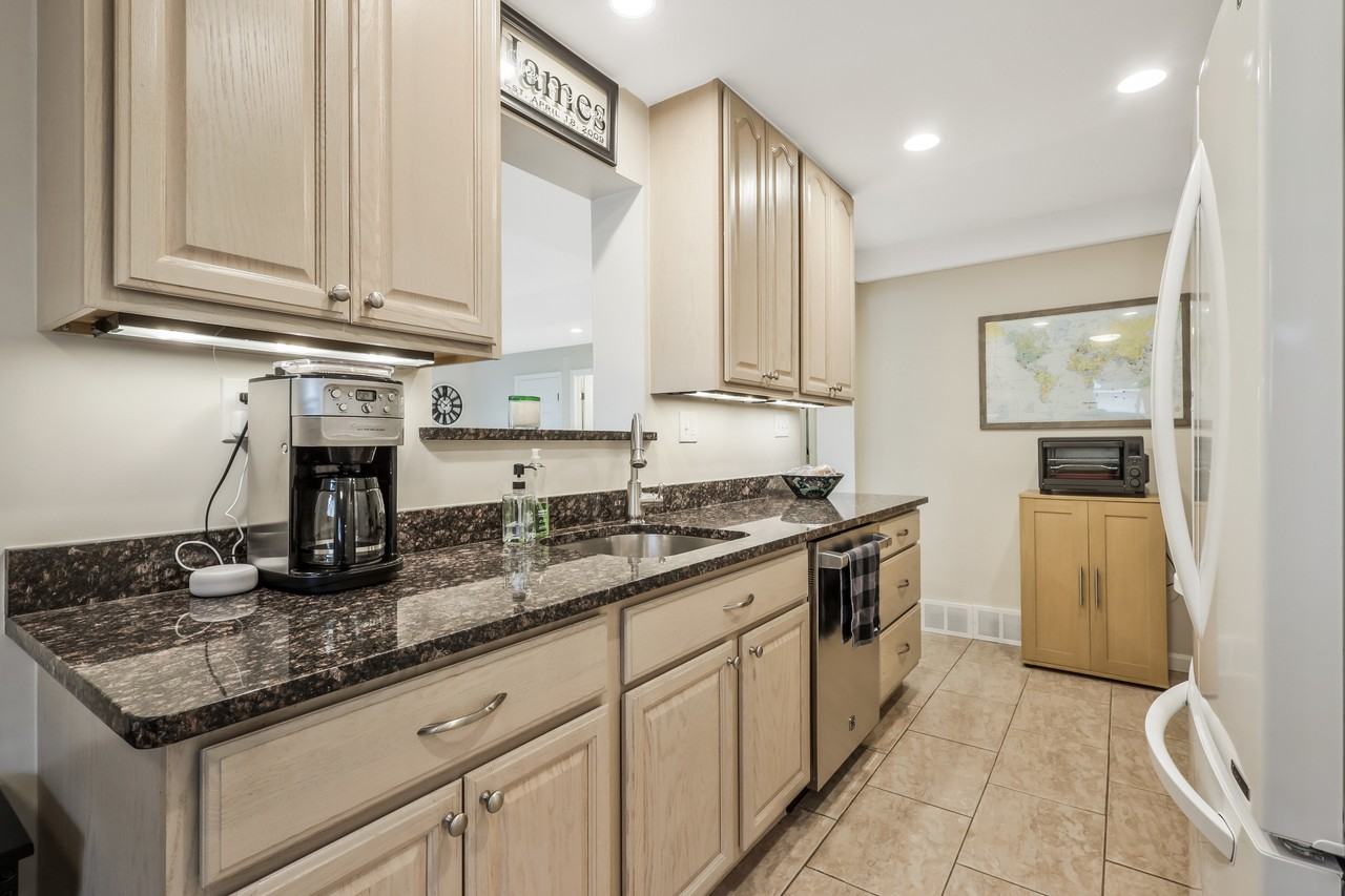 7011 Kenfig Pl #1 - Photo 7 of 22