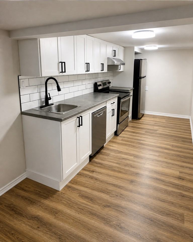73 Melrose Ave S - Photo 2 of 8