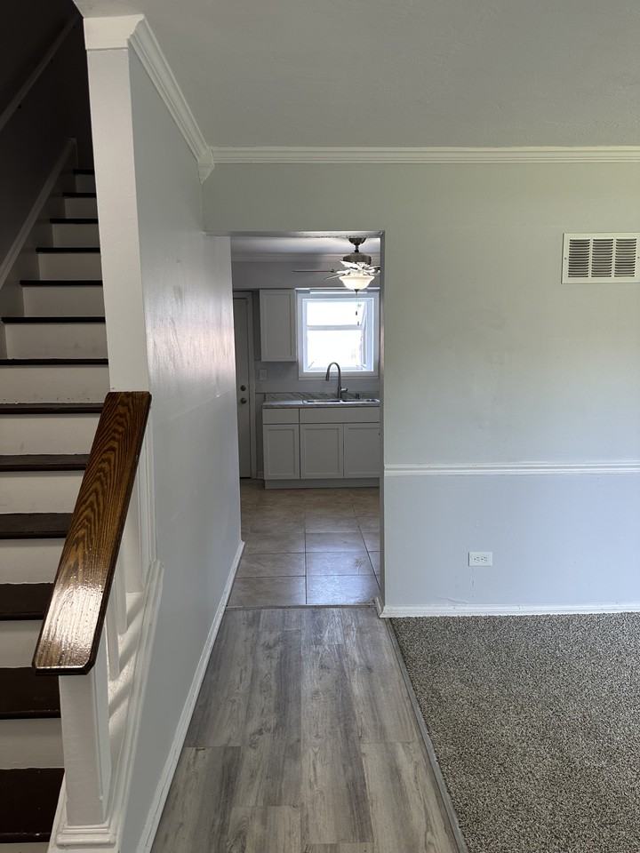 4014 Euclid Lane - Photo 2 of 19