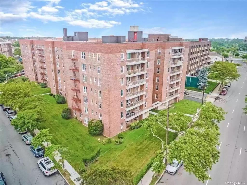 1430 Seagirt Blvd #5D - Photo 6 of 12