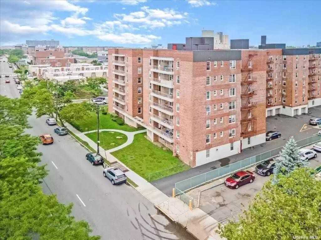 1430 Seagirt Blvd #5D - Photo 7 of 12
