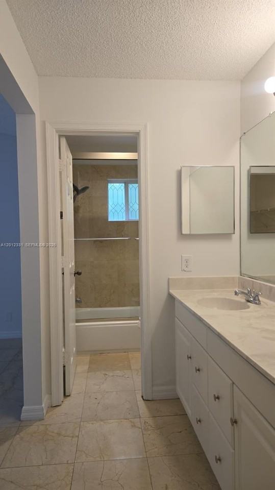1527 Palermo Drive - Photo 7 of 11