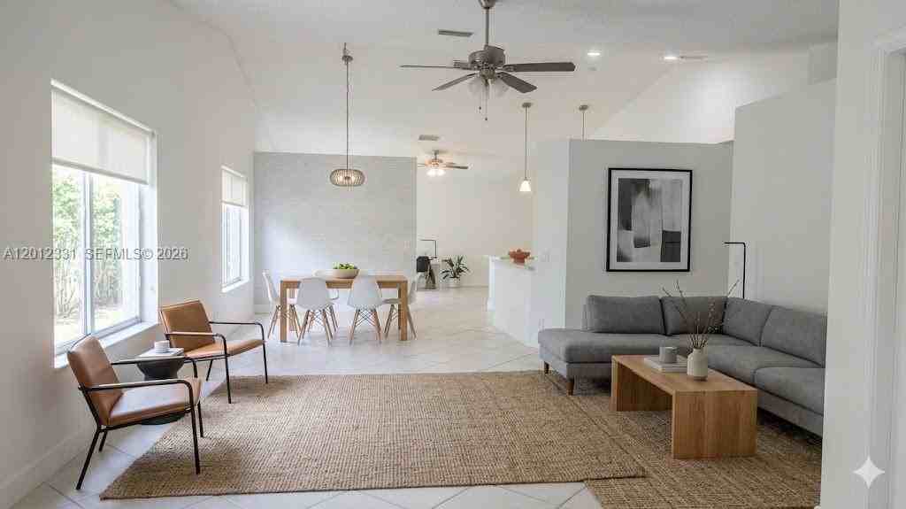 1527 Palermo Drive - Photo 5 of 11