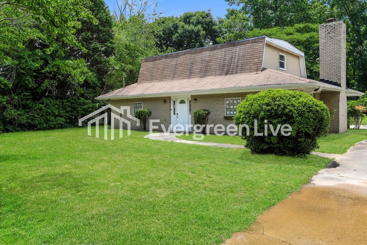 5815 Penfield Pl