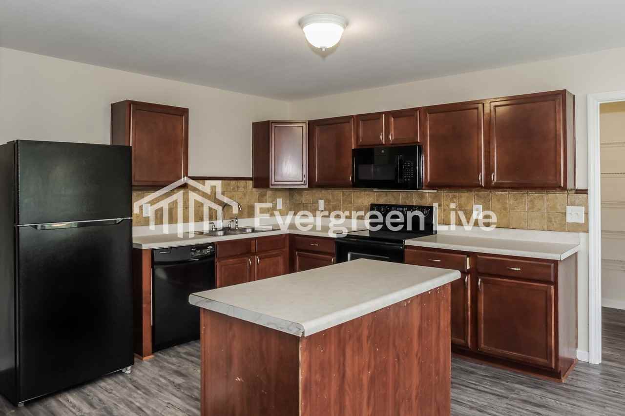 29886 Brentshire Dr - Photo 5 of 15