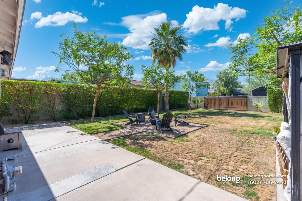 1136 E Almeria Rd - Photo 4 of 37