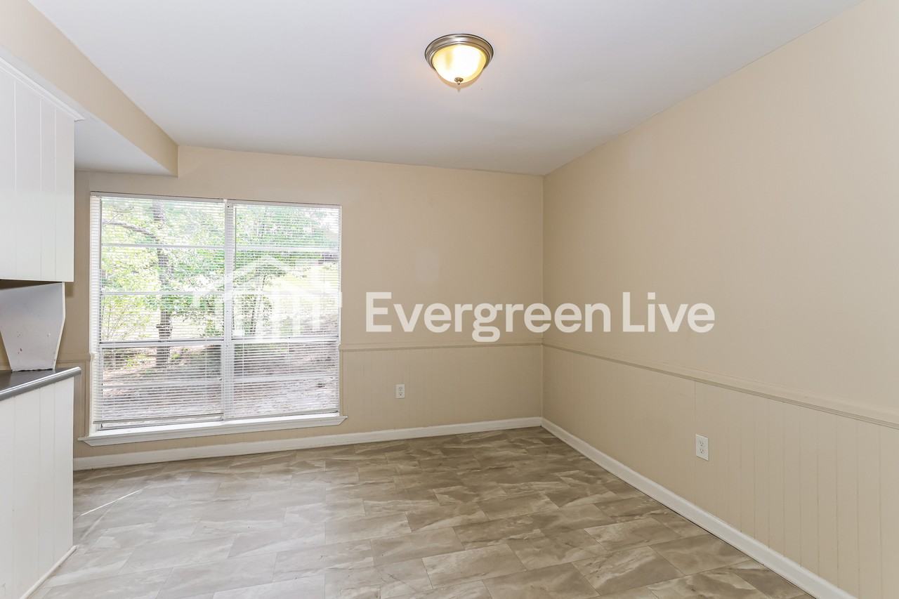 3711 Woodlake Rd - Photo 5 of 15