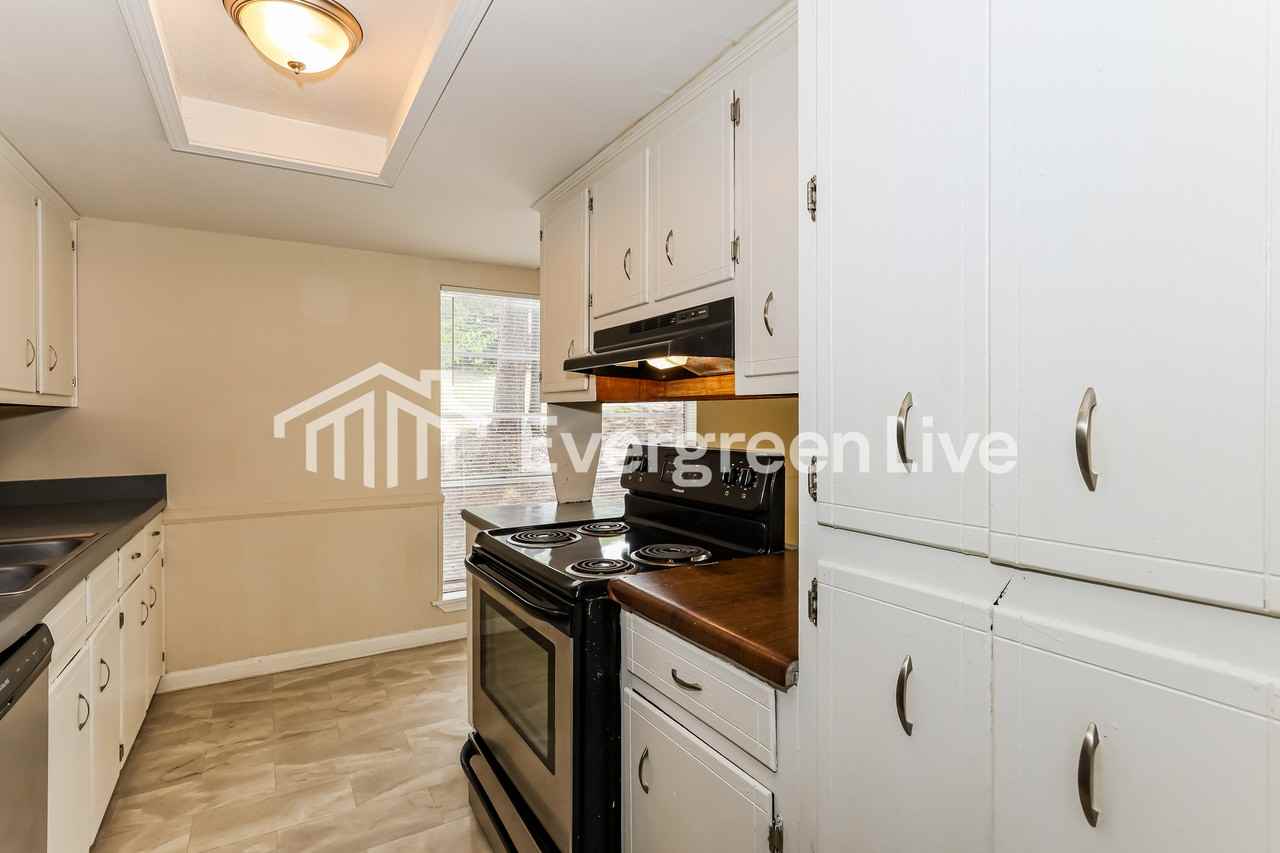 3711 Woodlake Rd - Photo 7 of 15
