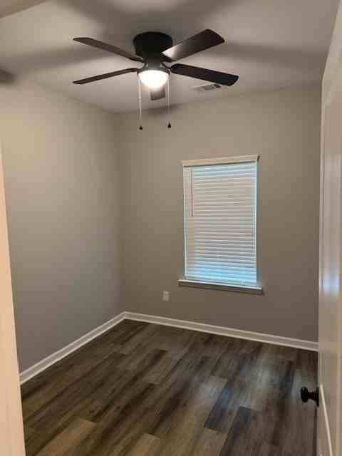 52 Claire Dr Se #B - Photo 5 of 13