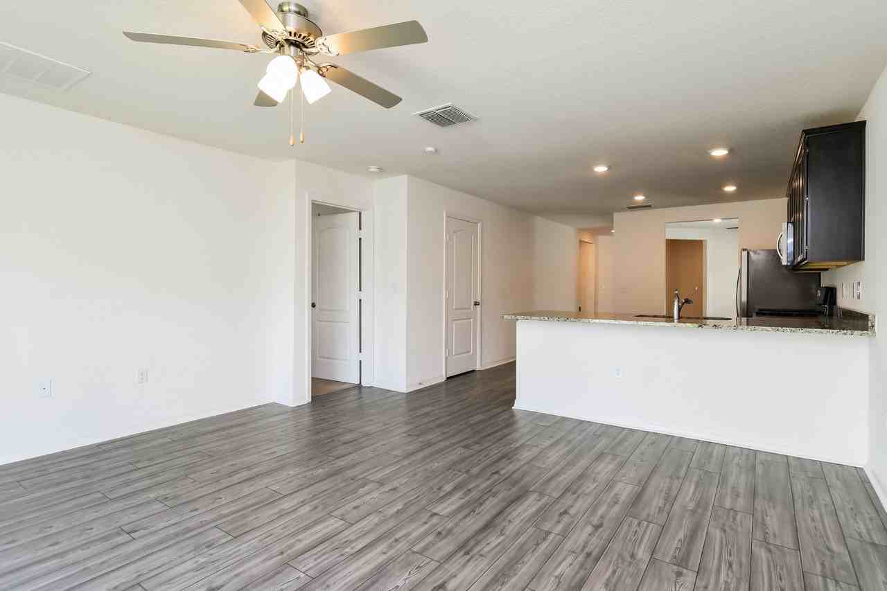 509 Kensington View Dr - Photo 7 of 17