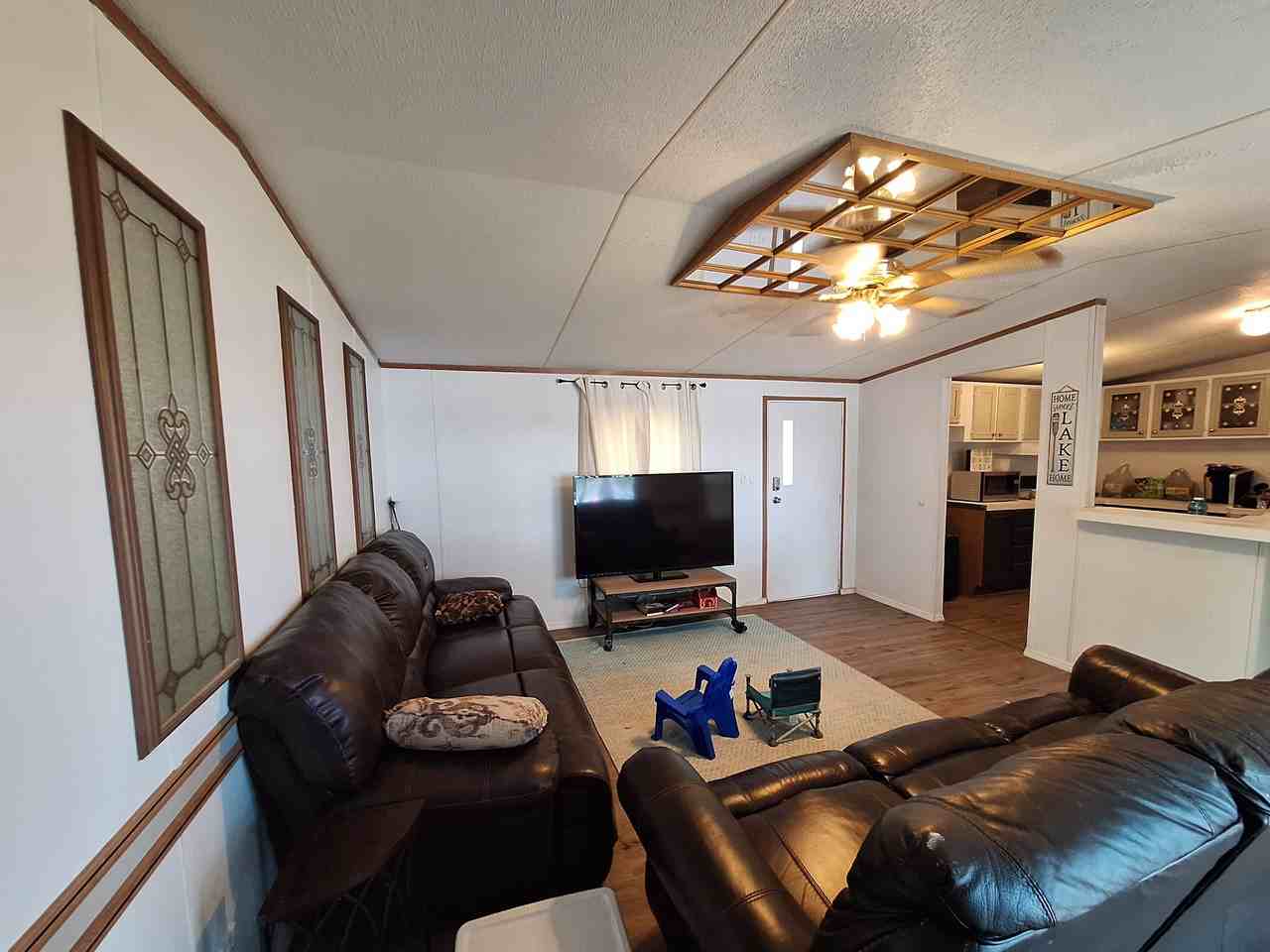 18500 Pine Dr #HOME - Photo 4 of 10