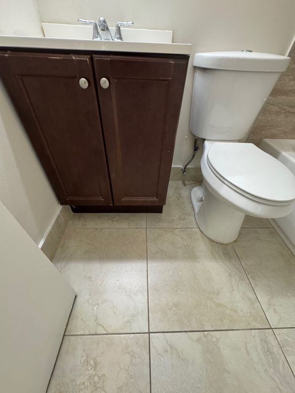 1141 W River Dr - Photo 5 of 46